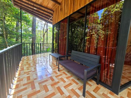 Roca Verde - Cabana entre arboles in Monteverde