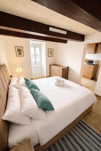 Traditional Townhouse on the Main Street in Valletta Blue Door - Location saisonnière - La Valette