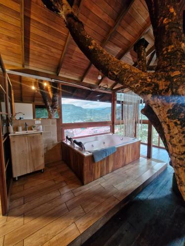 Vannas istaba, Ecohotel Alflo Inn in Villeta