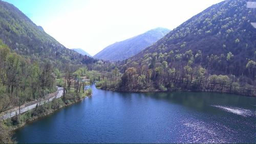  L’Angolino di MAGDA: on the lake-PRIVATE beach! in Ghirla