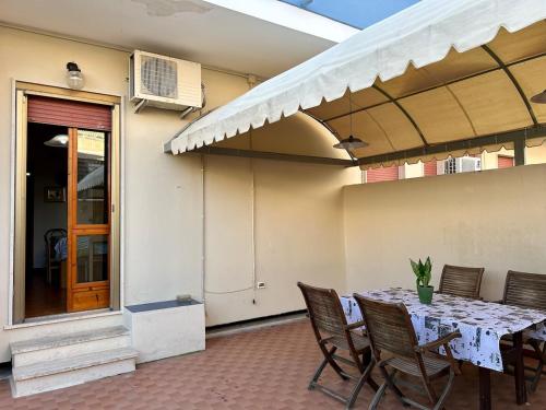 Apartment 100 meters from the sea for 4 5 people