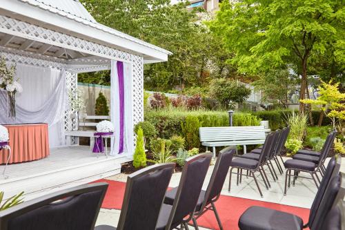 Salón de banquetes, Executive Plaza Hotel, Coquitlam in Coquitlam (BC)