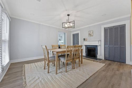 Facilities, Spacious 6BR Duplex | Patio + Near BeltLine in Pittsburgh