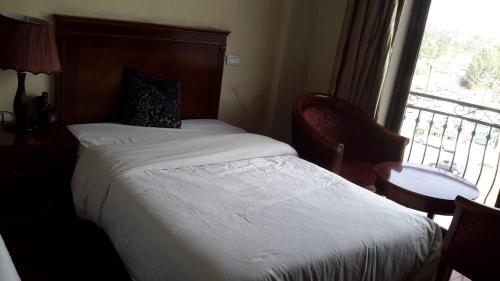 FT Hotel - image 5