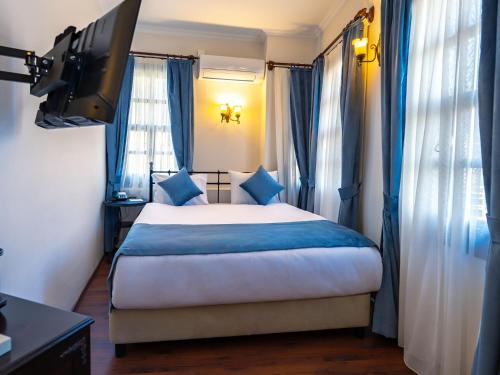 room detail thumbnail 0