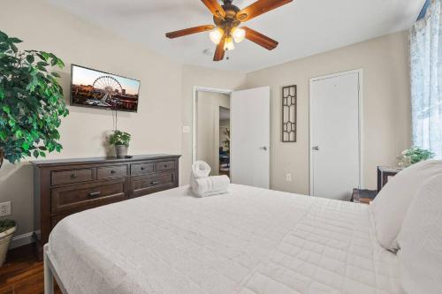 Private 2BR Unit Near Buckhead & Lenox Mall in Lindridge-Martin Manor