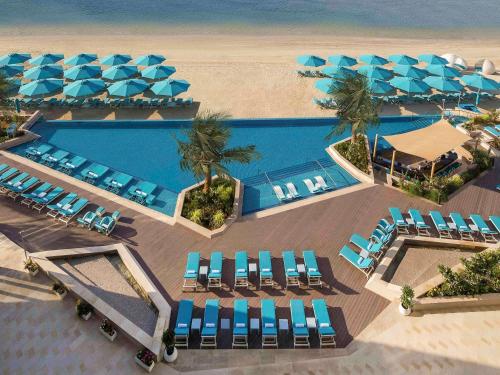 Luxury 2BR Apartment plus Maids Room with Direct Beach Access at JBR, Dubai (photo 6)