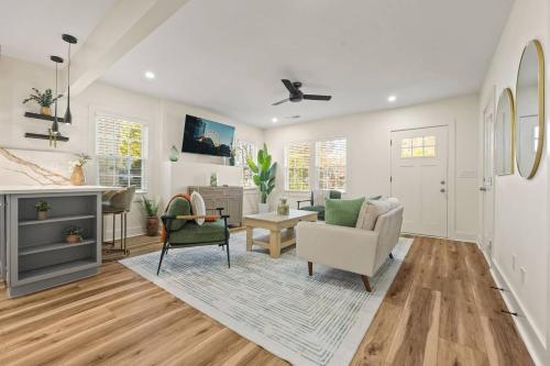Facilities, Stylish 3BR Atlanta Home Near Downtown & BeltLine in Cascade Road