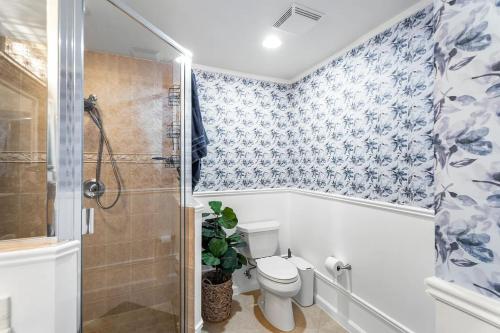 Luxury 2 Bed 2 Bath Waterfront Condo at Cape Harbour - image 4