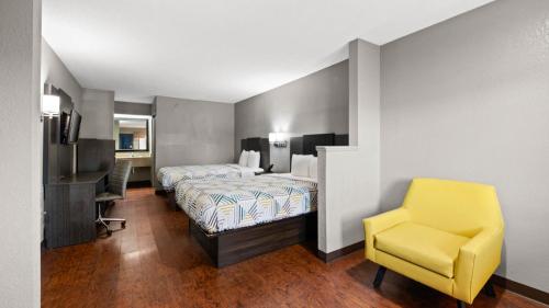 Queen Room with Two Queen Beds - Non-Smoking