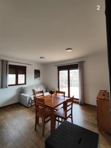 Apartamentos Rurales La Capellanía de Alobras (Apartamentos Rurales La Capellania de Alobras) in Alobras