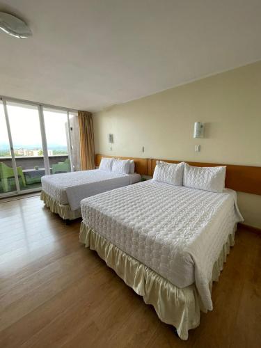 Hotel La Estancia in 巴基西梅托