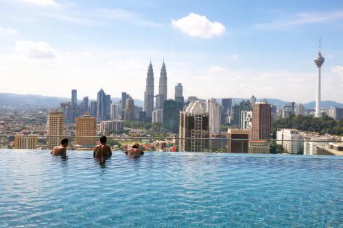 Regalia Residence The KLCC SkyPool Luxury by SS - image 12