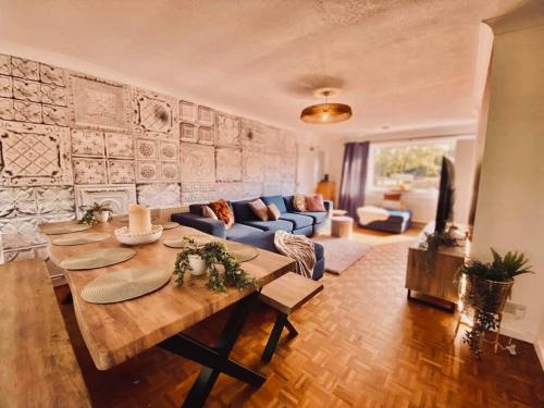 Large House in Norwich, 5 bedrooms FREE parking gîte à louer Golden Triangle