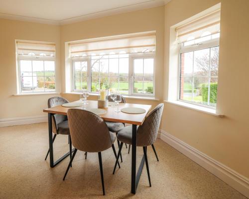 Hillside House- Pine View in Mohill