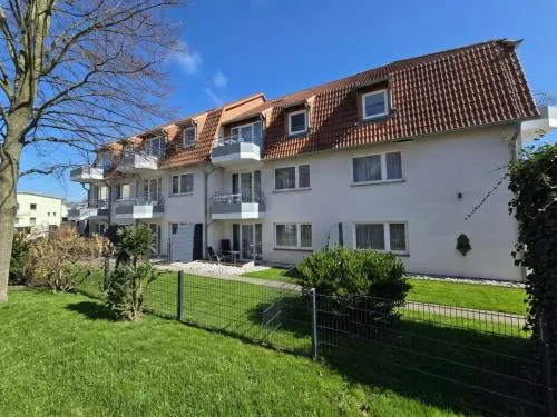 Ostsee Ferienwohnung für 5 Personen - fußläufig zum Strand "Kajüte 9" mit Balkon Apartmenthaus-Usedom Familie Stopp in Ostseebad Kölpinsee, Deutschland