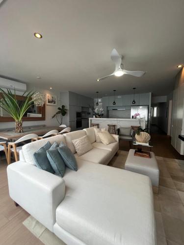Luxury ocean-view apartment in Punta Hermosa in Punta Hermosa
