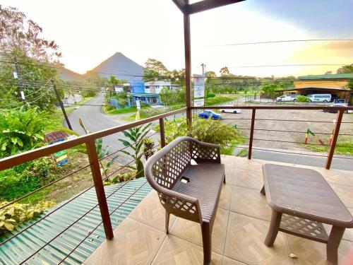 Arenal Views, Pool & 5min to Waterfall & Town