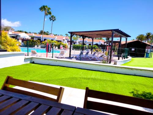 Poolside little Paradise Colorado #2
