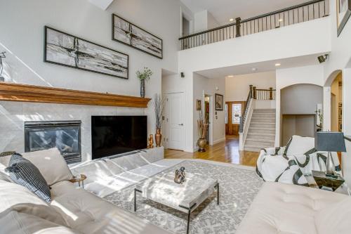 Home Theater & Game Area! Spacious Home in Aurora in Tallyn's Reach