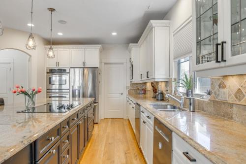 Home Theater & Game Area! Spacious Home in Aurora in Tallyn's Reach