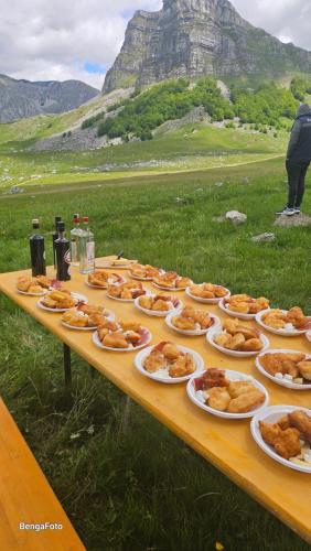 Wild Peak Camp Volujak in Izgori