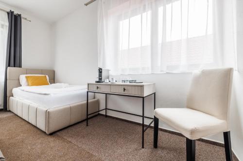 Book the Family Room with Garden View Family Room with Garden View
