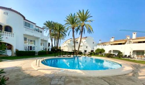 Precioso bungalow con piscina en 1a Linea Playa