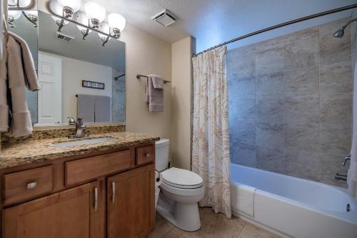 Spacious Tucson Retreat 3 King Beds PoolsSpas Mountain Views HikingGolf - image 5