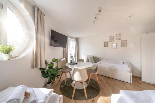 Come4Stay Passau - GubyBlue, GubyGreen & GubySun - 3 Wohnungen I bis zu 11 Personen in Passau, Deutschland