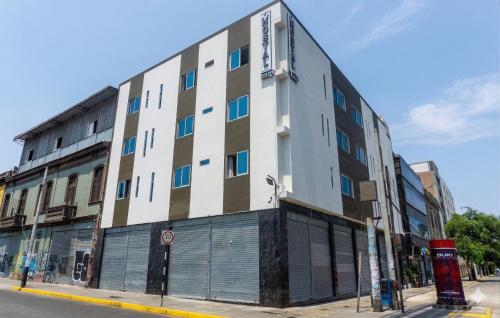 Hostal Plaza Grau