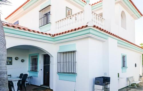 3 Bedroom Cozy Home In Matalascañas gîte à louer Parque Nacional de Doñana