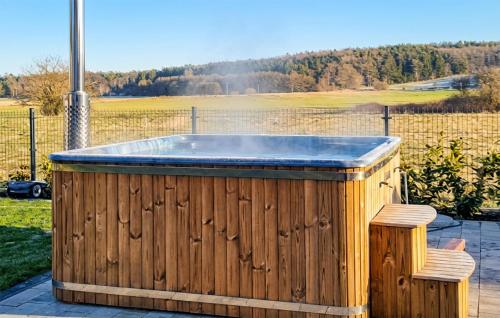 Зовнішній вигляд готелю, Stunning Home In Dmuchowo With Wifi in Жарновец