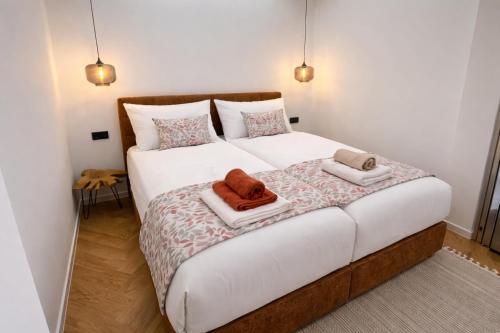 Moderne Ferienwohnung in Kleinheubach 24h Check in Fußbodenheizung Premium Ausstattung lichtdurchflu in 格羅斯伊巴赫