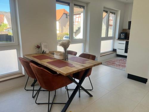 設施, Moderne Ferienwohnung in Kleinheubach 24h Check in Fußbodenheizung Premium Ausstattung lichtdurchflu in 格羅斯伊巴赫