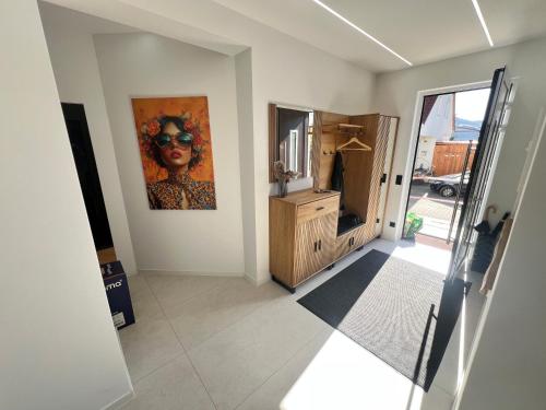 共用Lounge/電視區, Moderne Ferienwohnung in Kleinheubach 24h Check in Fußbodenheizung Premium Ausstattung lichtdurchflu in 格羅斯伊巴赫