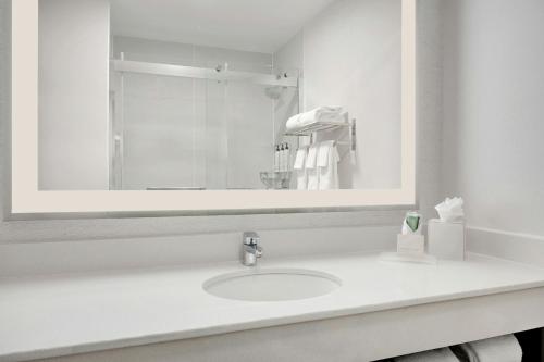 Fairfield Inn and Suites Chicago Downtown/ Magnificent Mile - image 17