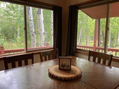 The Aspen Art House - 3 bed by Glacier Natl. Park in East Glacier Park (MT)