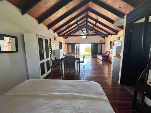 Matasawa Private Beachfront Villa for a truly Fijian experience in 維瑟塞