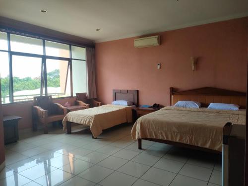 room detail thumbnail 0