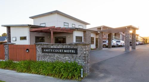 Amity Court Motel