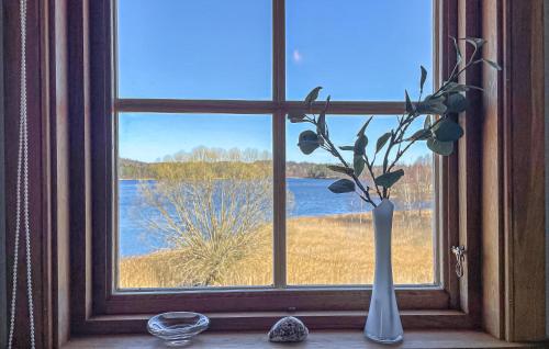 Vaade, Cozy Home In Kulltorp With Sauna in Kulltorp