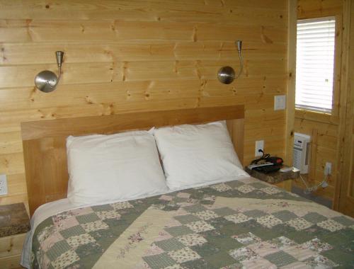 Lake Minden Camping Resort Cottage 2