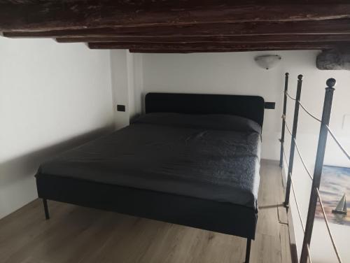 Casa Maria - Confortevole Monolocale in Caronno Pertusella