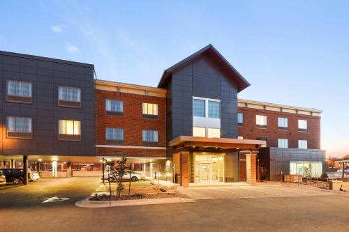Country Inn & Suites by Radisson, Flagstaff Downtown, AZ - Hotel - Flagstaff