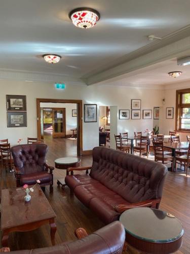 Restaurant, Gardners Inn Hotel in Blue Mountains