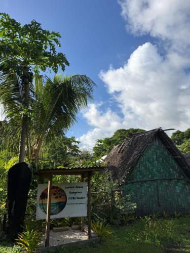 Сад, Lamkail beach island bungalow in Lenakel Tanna