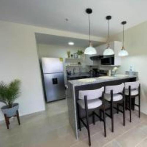 Apartamento en Masferrer San Salvador parqueo gratis wifi y AC - image 3