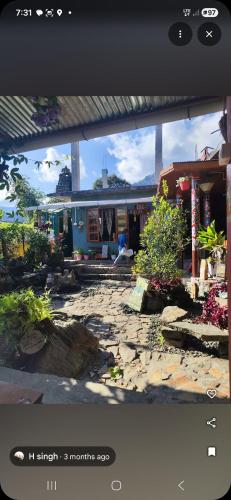 Khechuperi Lake Stone Home Stay in Rinčingponga