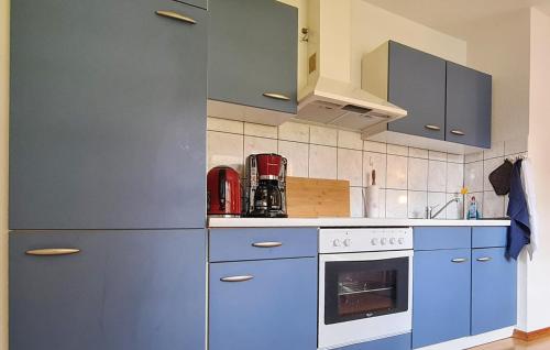 Cocina, 1 Bedroom Beautiful Apartment In Wingst in Wingst